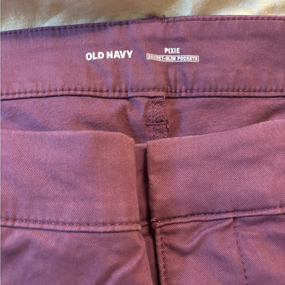 Old Navy Pixie Pants in Mauve